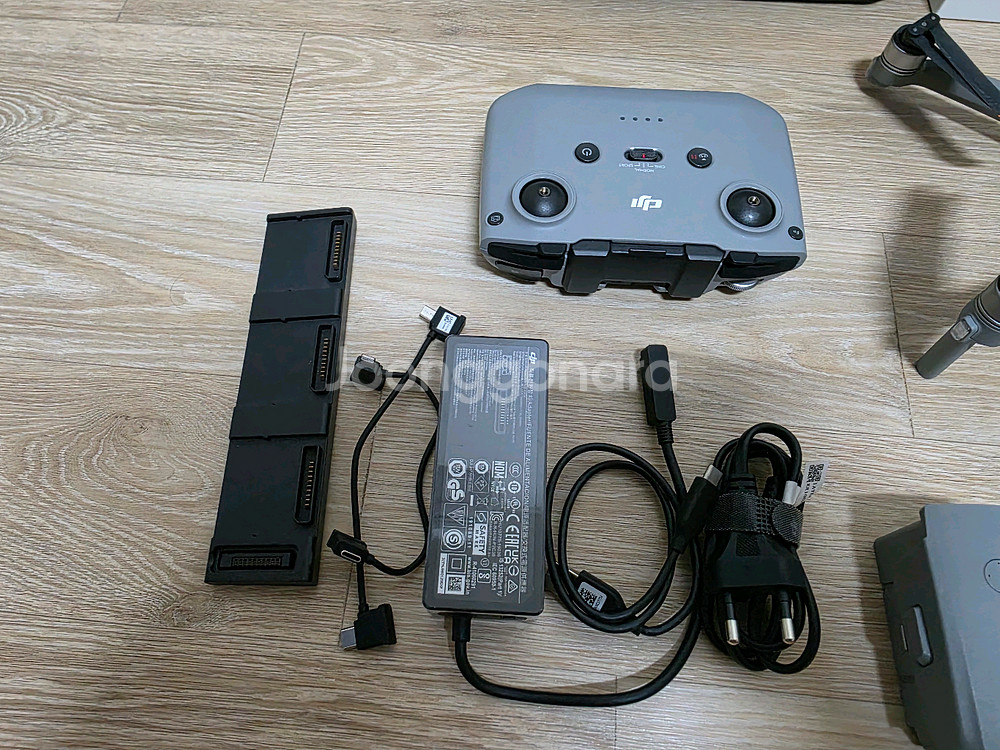 DJI 에어2S 플라이 모어 콤보--7