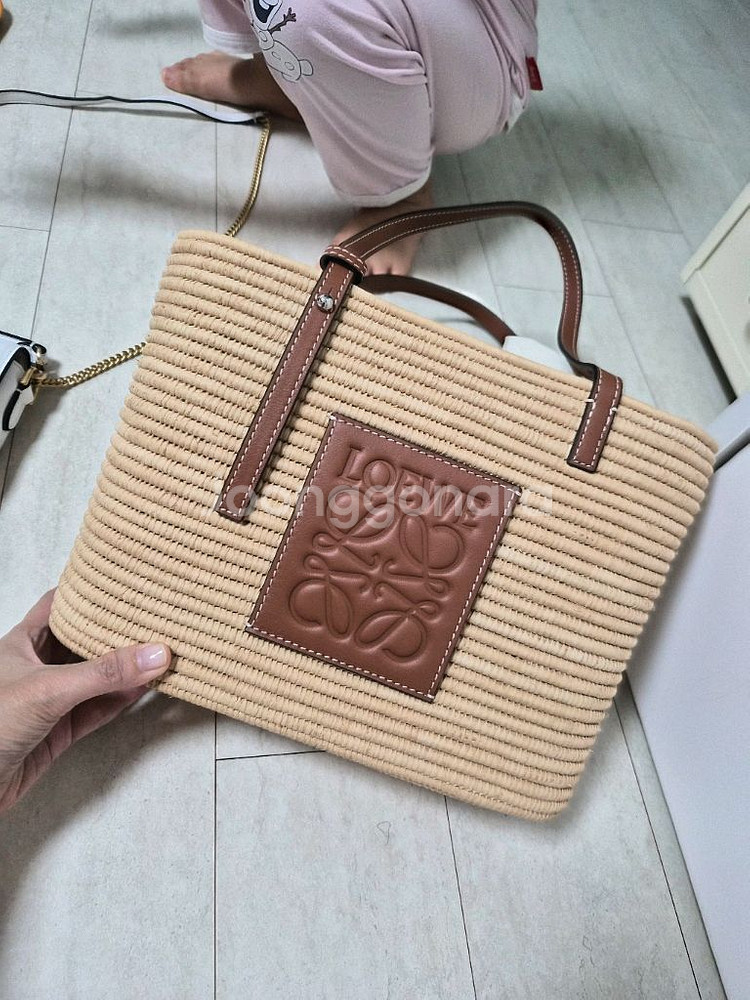 로에베 라탄백--0