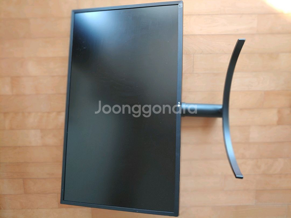 고장난 32인치 모니터 lg 32un550--0