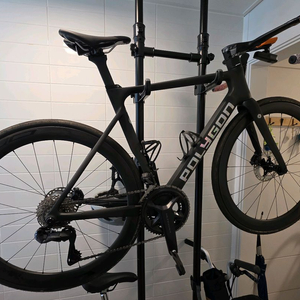 폴리곤 a8x 풀카본 울테di2 로드자전거 M사이즈