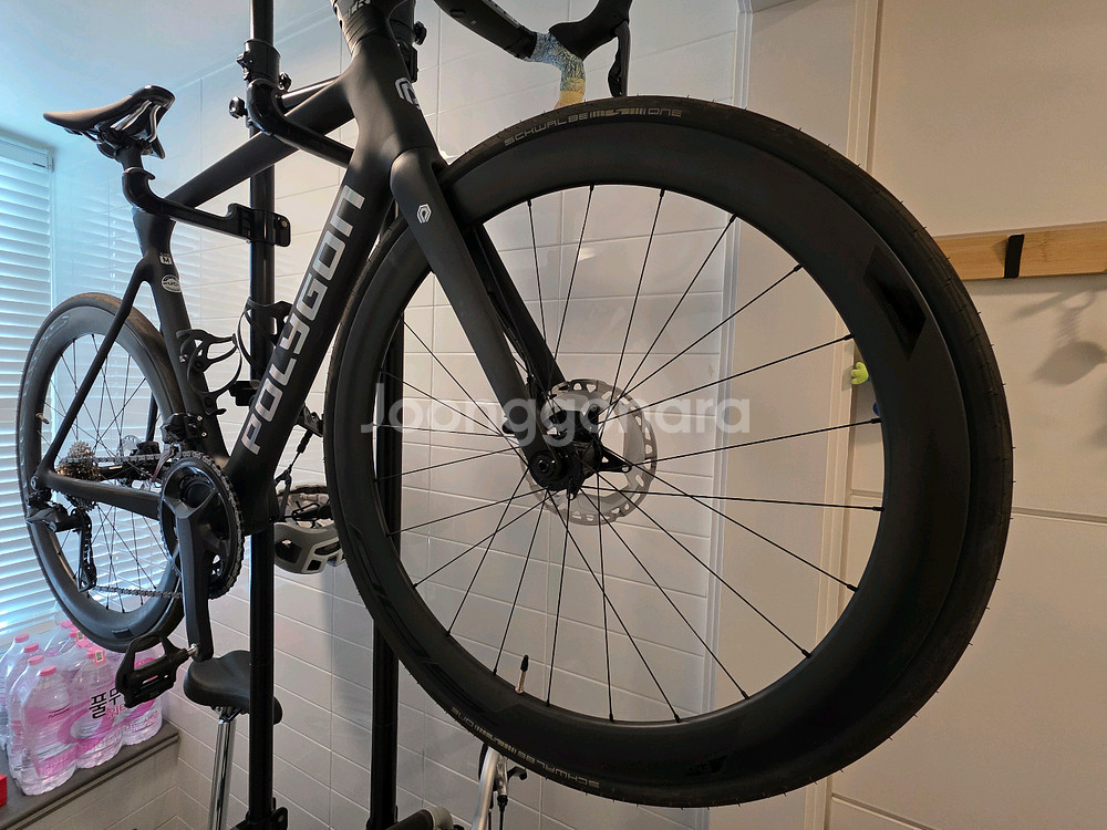 폴리곤 a8x 풀카본 울테di2 로드자전거 M사이즈--3