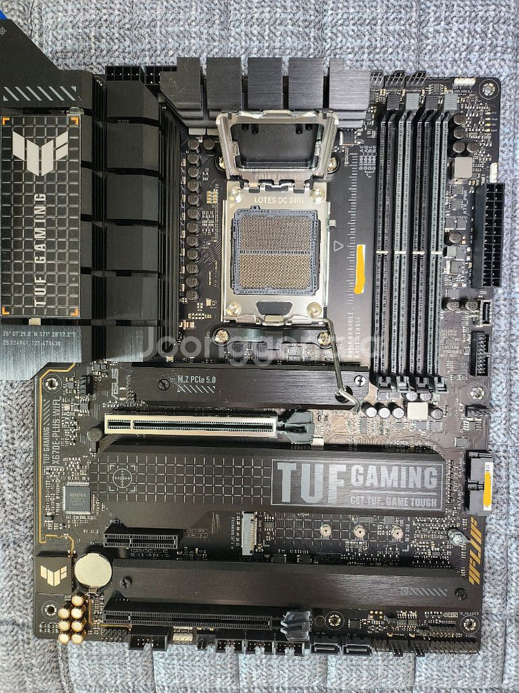 아수스 tuf x670e wifi 메인보드 팝니다--1