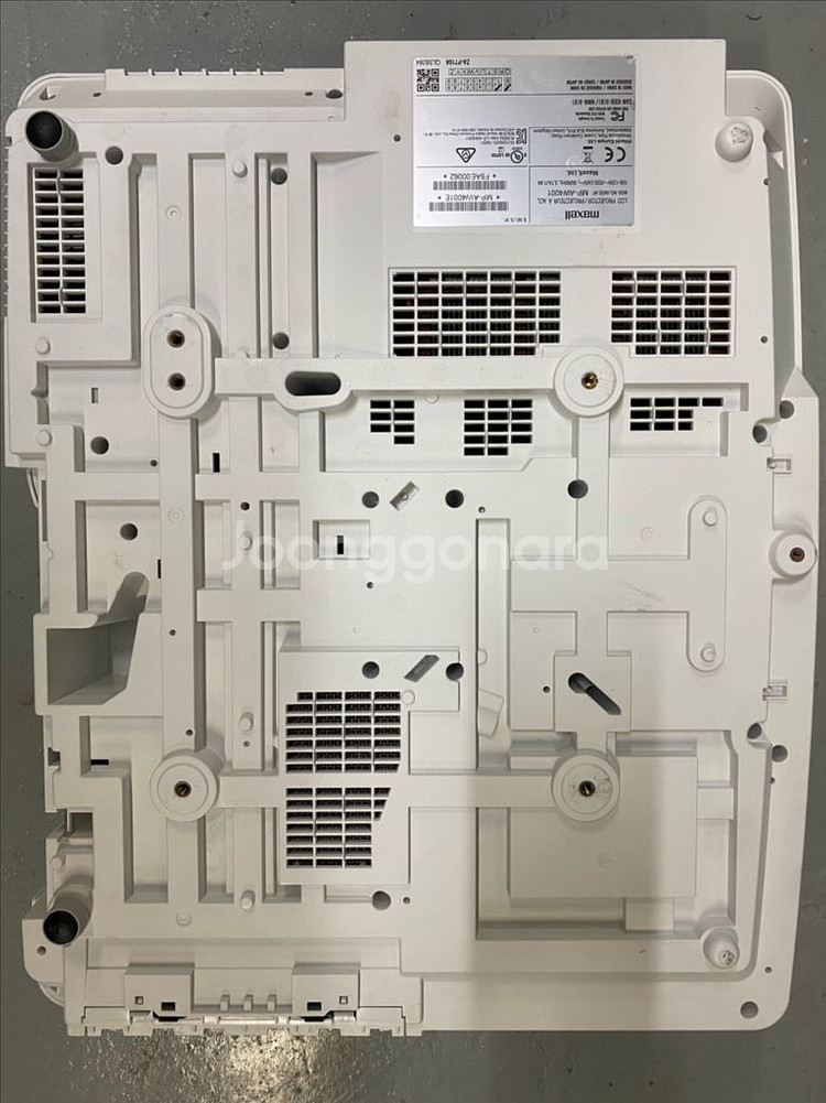 빔프로젝터(레이저) 판매 합니다.(절충가능)--2