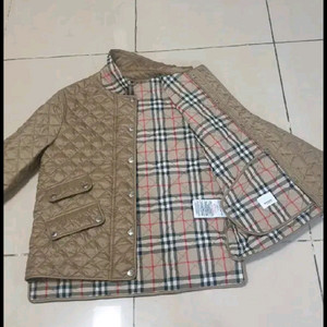 버버리 신형라벨 퀼팅자켓 44 키즈12