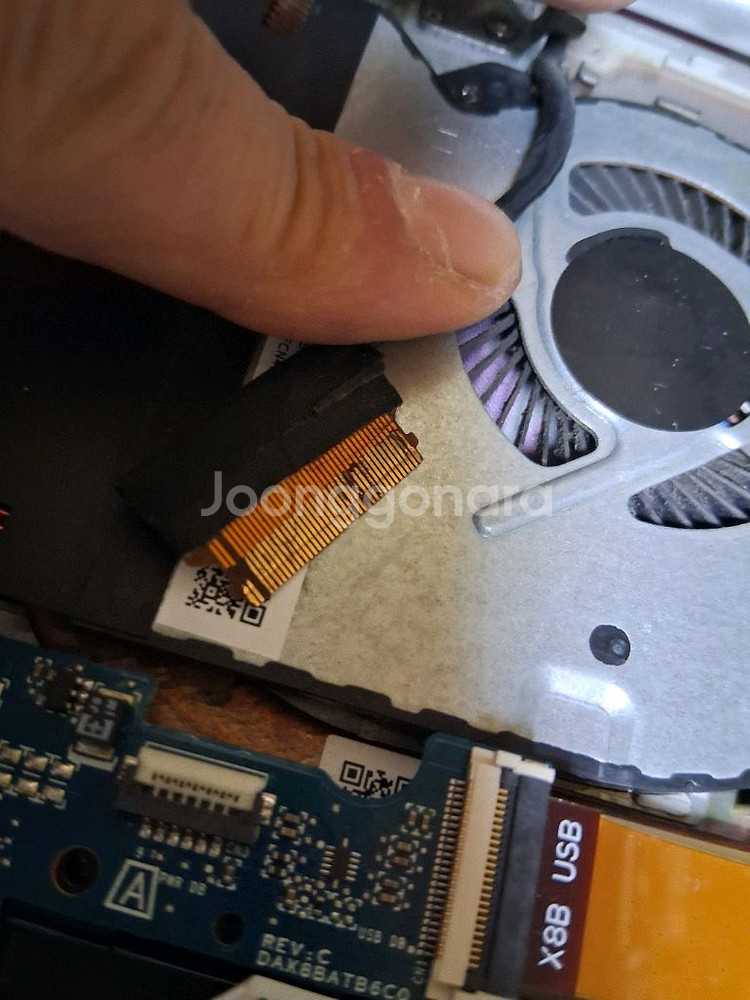 HP 프로북 440 G5 i7 부품용 노트북 팝니다--6