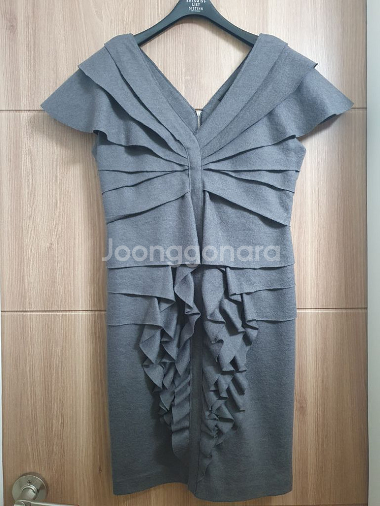 질스튜어트 블랙라벨 원피스 겨울원피스 드레스 파티룩--2