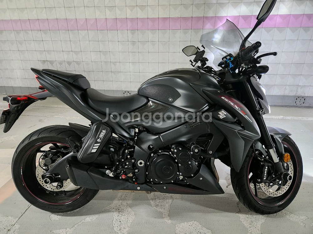 스즈키 GSX-S1000 올블랙, 짧은키로수 판매--1