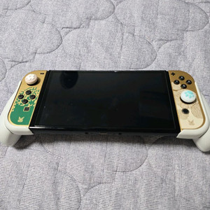 닌텐도 스위치 OLED 젤다 에디션