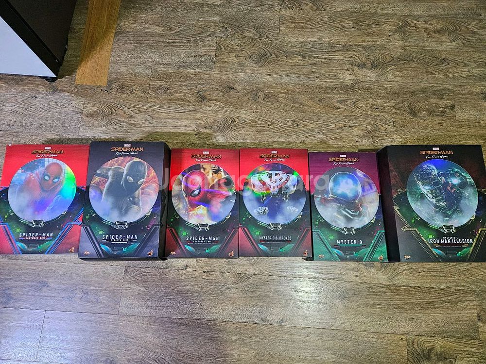 핫토이 스파이더맨, 빌런, 스탠리1.0 팝니다.--1