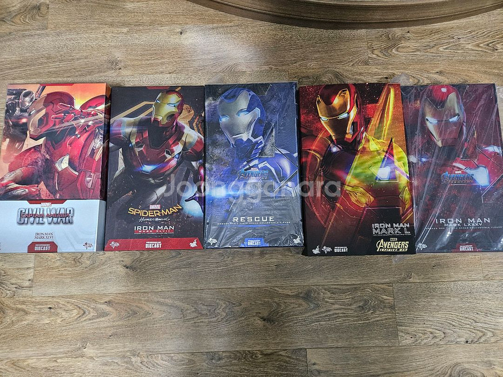 핫토이 아이언맨 개별 팝니다.--2