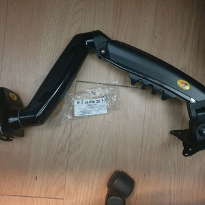 NB 싱글 모니터암