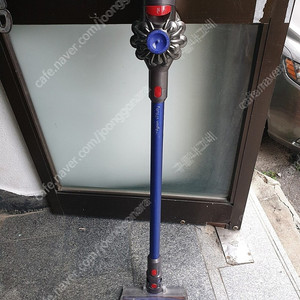 다이슨 무선청소기 v7 본체만 ( 5만원 택배시 6천원