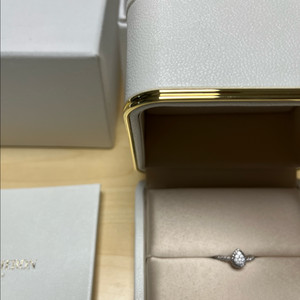 부쉐론 쎄뻥xs 화이트골드 반지 사이즈52호 판매합니다