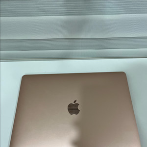 맥북 에어 M1 S급 (16/256)