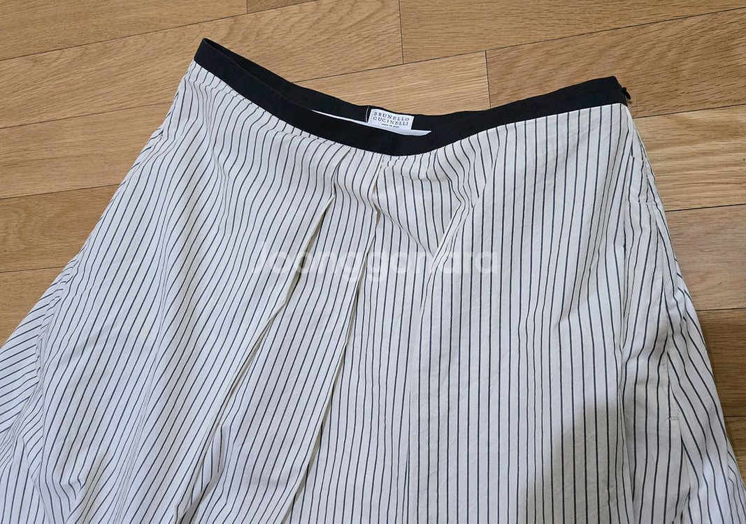 브루넬로쿠치넬리 스커트 유로44. 에르메스,로로피아나--1