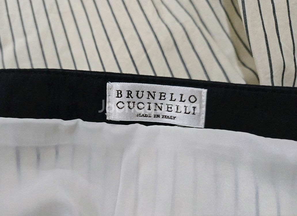 브루넬로쿠치넬리 스커트 유로44. 에르메스,로로피아나--3