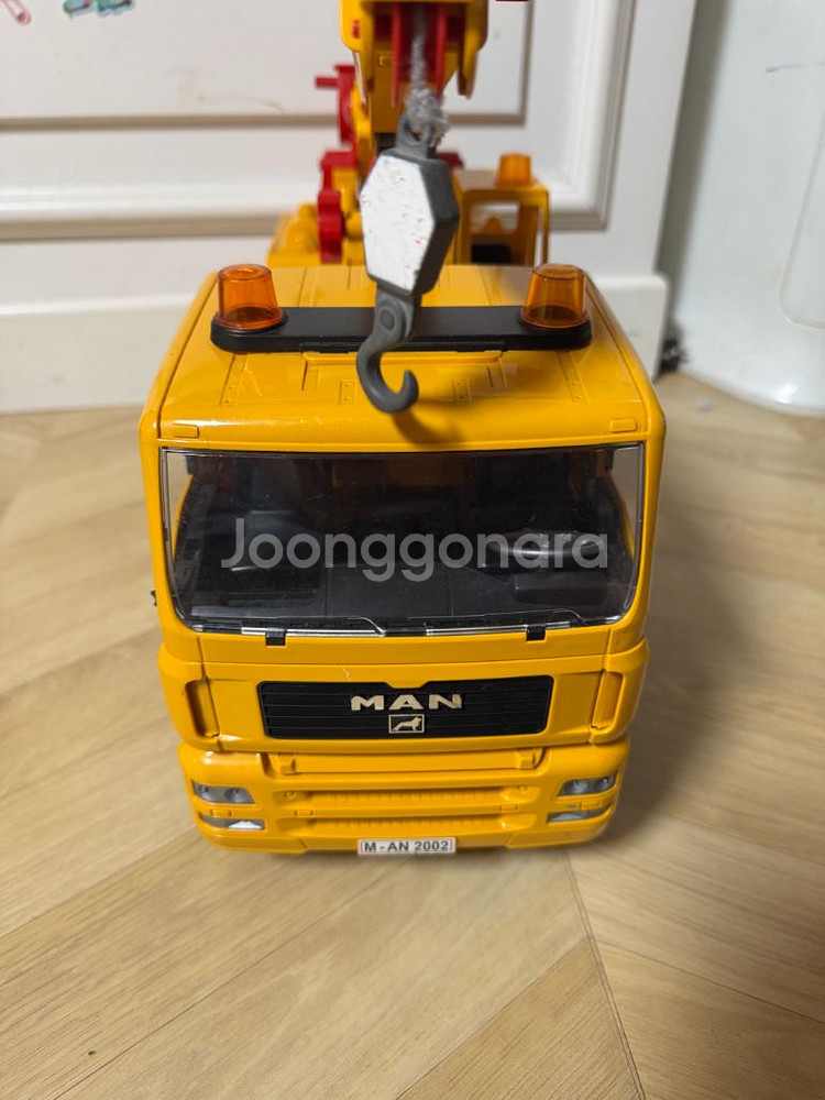 브루더 MAN 크레인 트럭--1