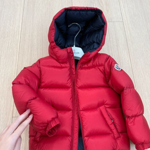 몽클레어 키즈패딩 2y