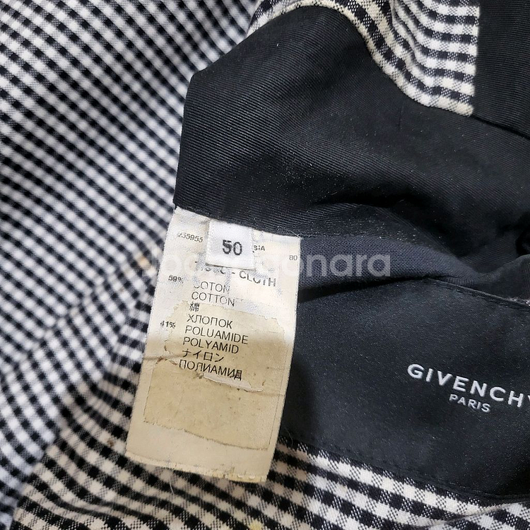 지방시 런웨이 트렌지코트 50. 구찌,버버리,톰포드--7