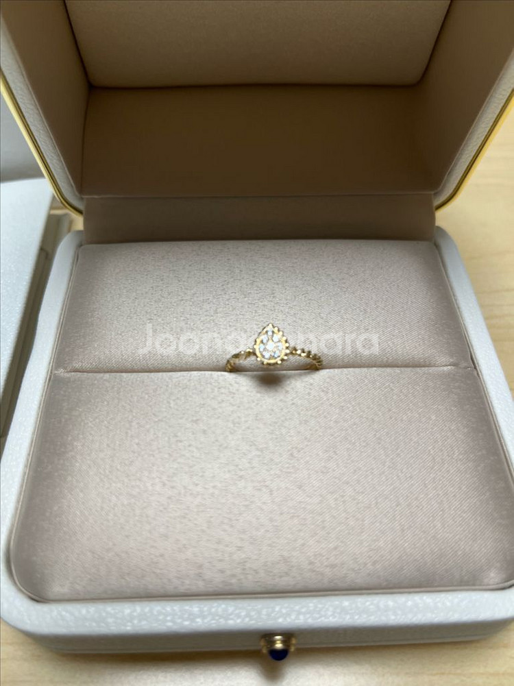 부쉐론 쎄뻥xs 옐로우골드 반지 사이즈52호 판매합니다--1