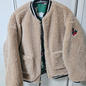 리미떼두두의 귀여운 리버시블 자켓입니다 3XL