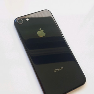 아이폰 8 -일산직거래 / 택배