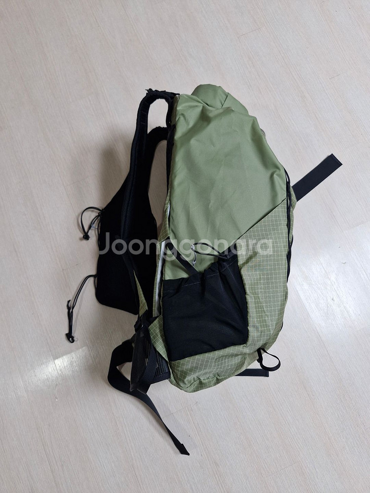 아크테릭스 에어리어스35 백팩 + 디팩 판매합니다.--3