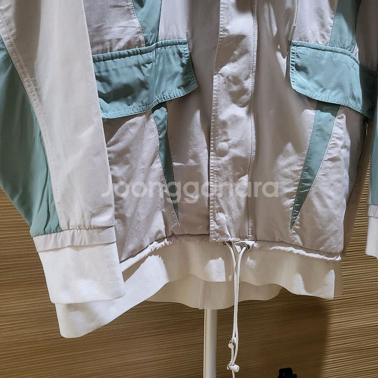 이테리 생제네 나일론 점퍼 L. 스톤아일랜드,프라다--3