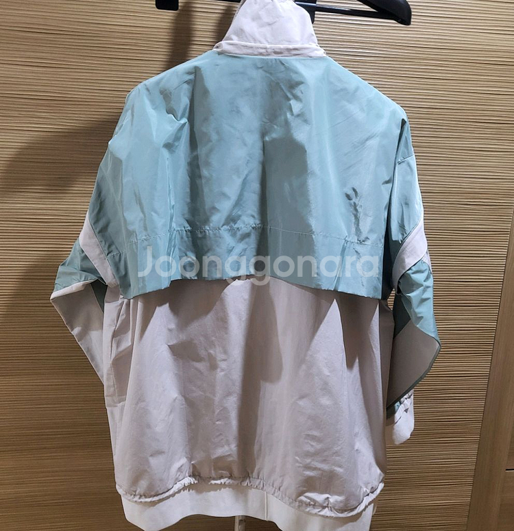 이테리 생제네 나일론 점퍼 L. 스톤아일랜드,프라다--7