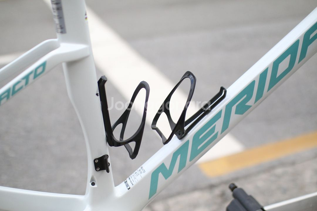 24 메리다 리액토 9000 프레임 + 핸들바 셋--1