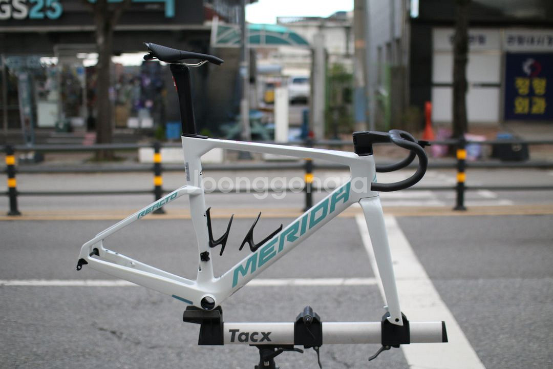 24 메리다 리액토 9000 프레임 + 핸들바 셋--7