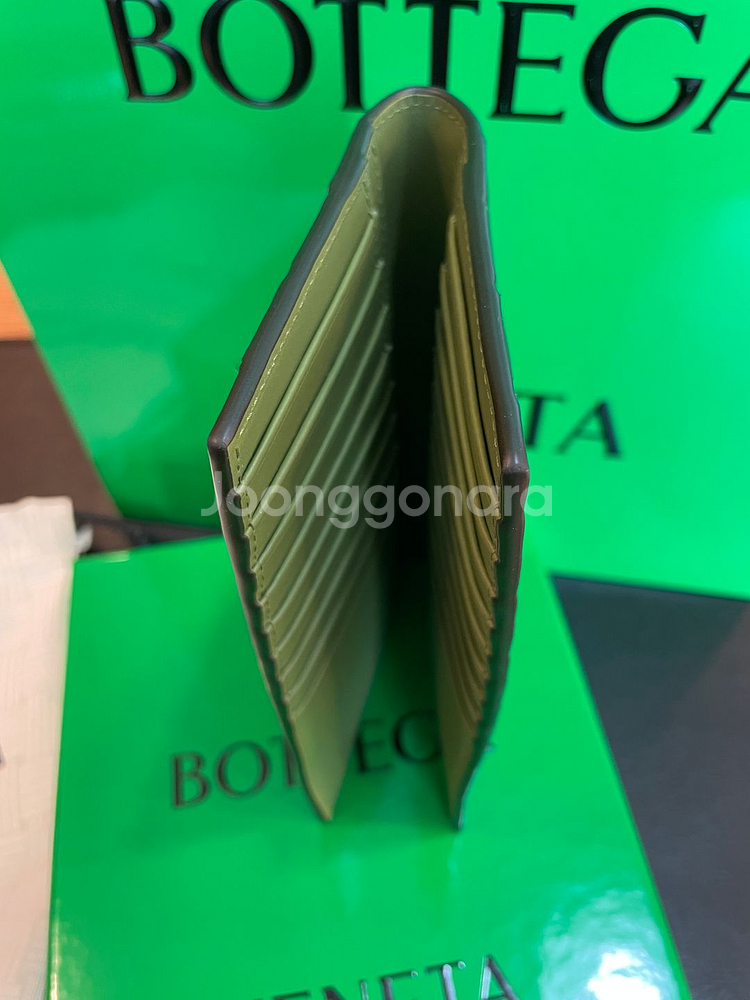 보테가 베네타 인트레치아토 투톤 장지갑--3