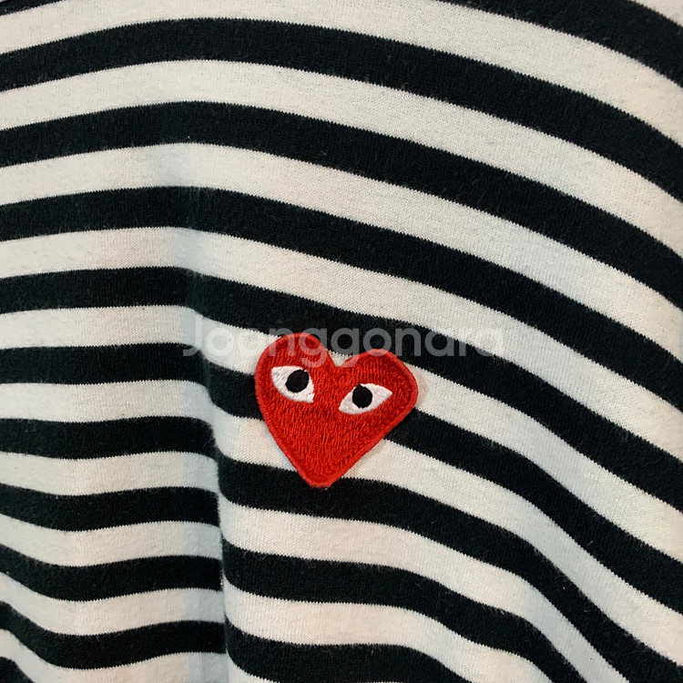 XXL 꼼데가르송 24 레드 하트 스트라이프 긴팔티--3
