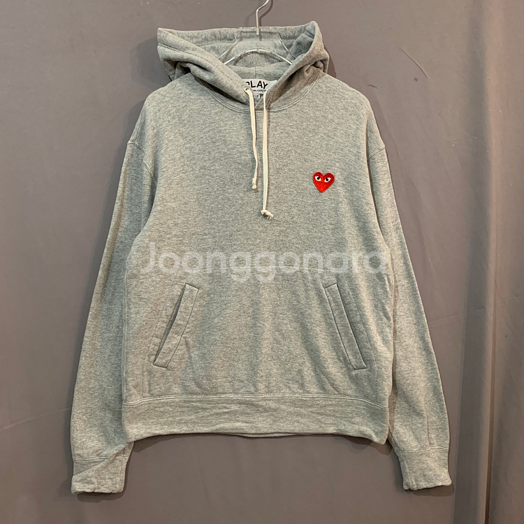 M 꼼데가르송 레드 하트 와펜 후드티--1