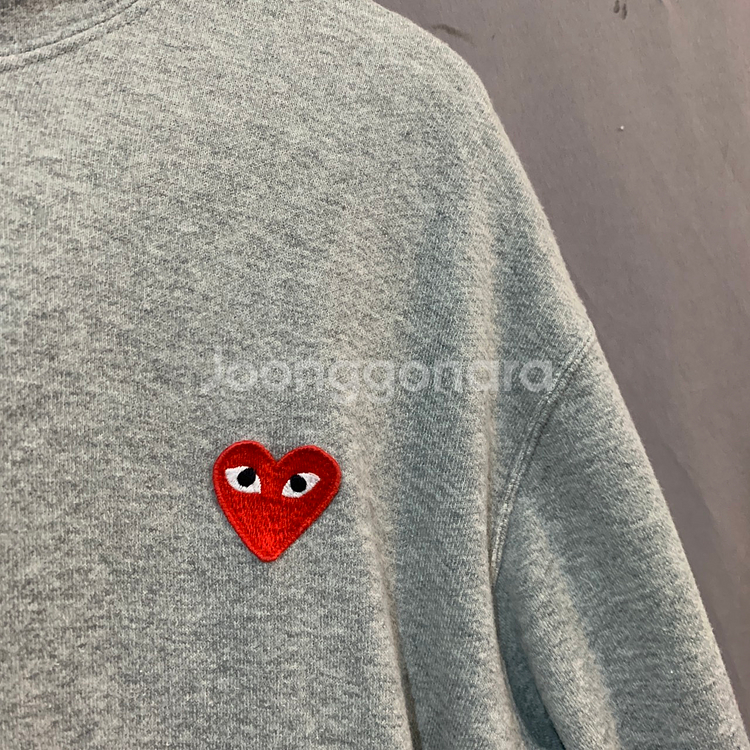 M 꼼데가르송 레드 하트 와펜 후드티--3