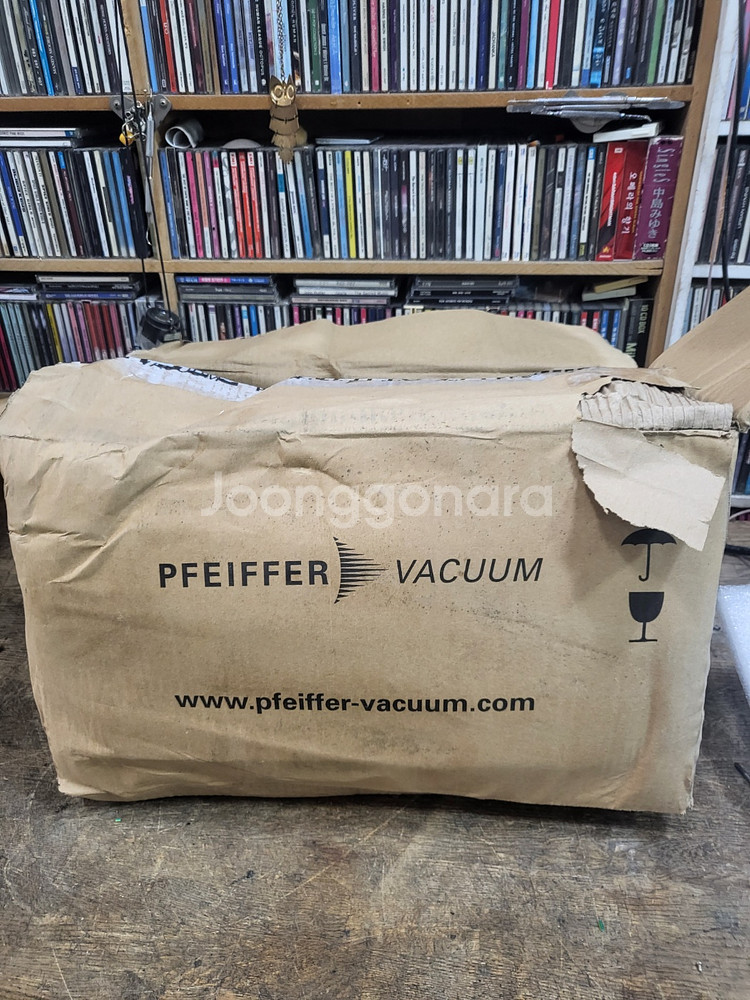 파이퍼 (Pfeiffer) uno 6 진공 펌프--0