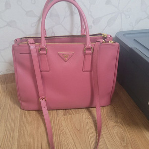프라다 가방 정품