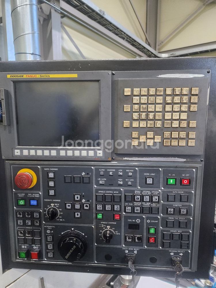 두산 8인치 CNC 선반--2