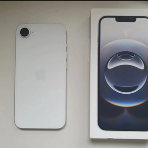 미국판 아이폰 16e 128gb 화이트 s급