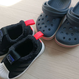 뉴발란스.아디다스.크록스등