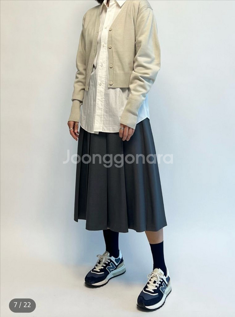 그레이 플리츠 스커트 새상품 A라인 미디스커트--0
