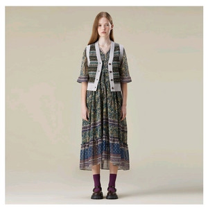 써스데이아일랜드 울 베스트 새상품