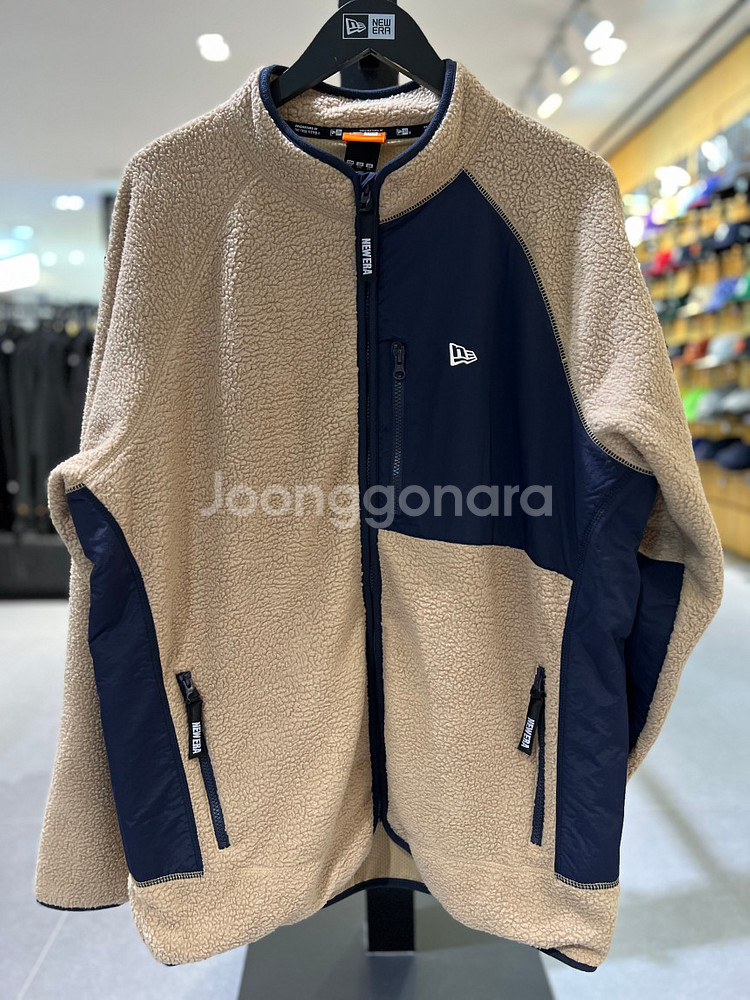 뉴에라 플리스 집업 베이지 L사이즈 새제품--0