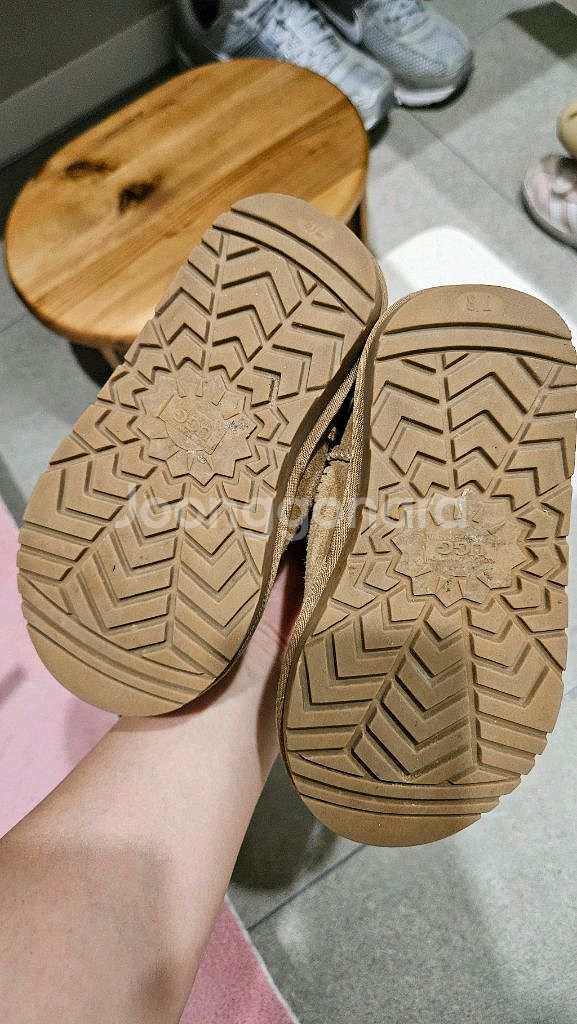 어그 키즈 7/8 165 체스넛--2