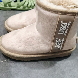 ugg어그 클리어 키즈 29ㅡ31