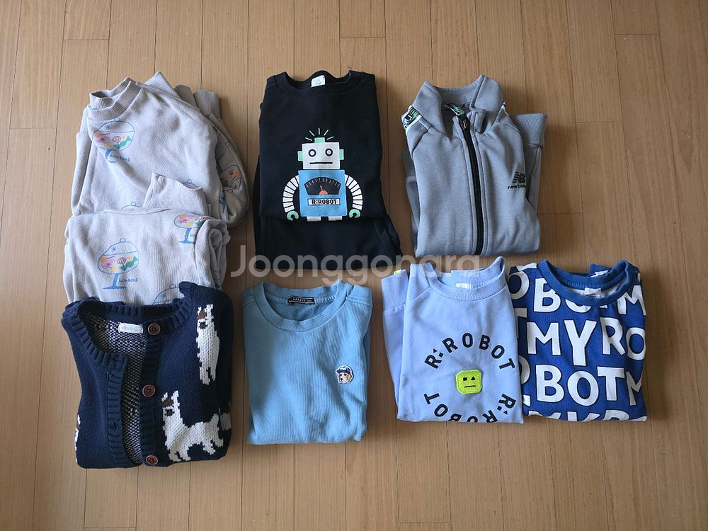 뉴발란스키즈+알로봇+헤지스 티셔츠120 총 7종--0