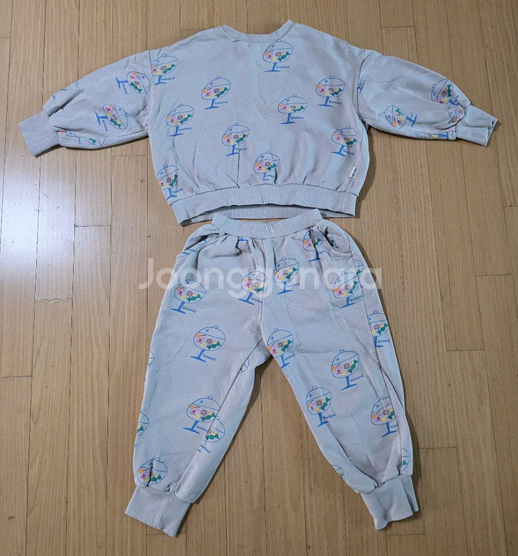 뉴발란스키즈+알로봇+헤지스 티셔츠120 총 7종--8