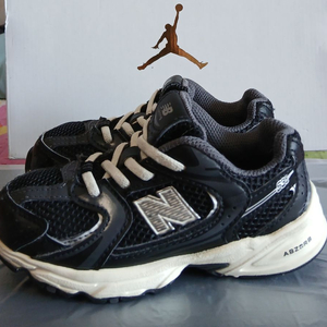 뉴발란스키즈 530블랙 160운동화24년11월제품