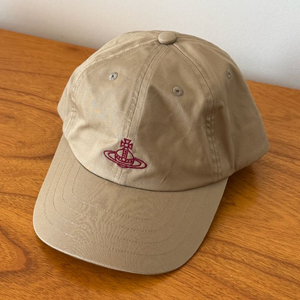 비비안웨스트우드 볼캡 캡모자 베이지