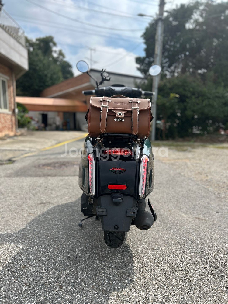 빅토리아니키125 23년 짧은키로수 판매합니다.--3